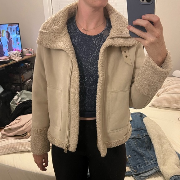 Ann Taylor Sherpa jacket - Picture 2 of 4